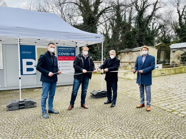 Foto Vaľovský, Ptáček, Švenda, Pavlar